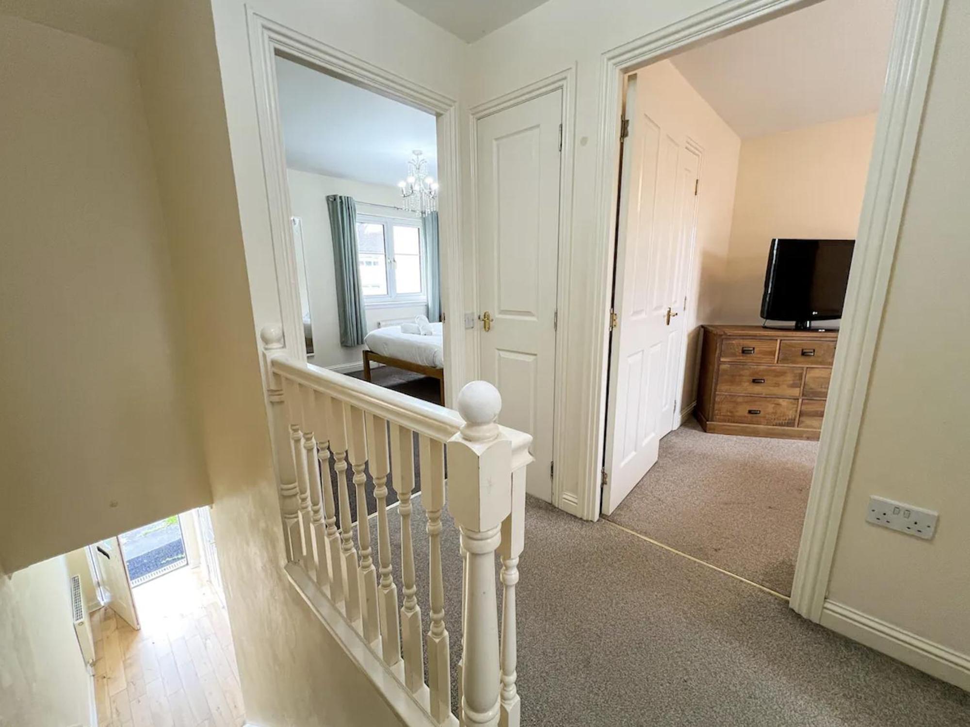 Glasgow Central - Entire House - Free Parking , Free Super Fast Wifi , Private Garden & Parking Security Luaran gambar