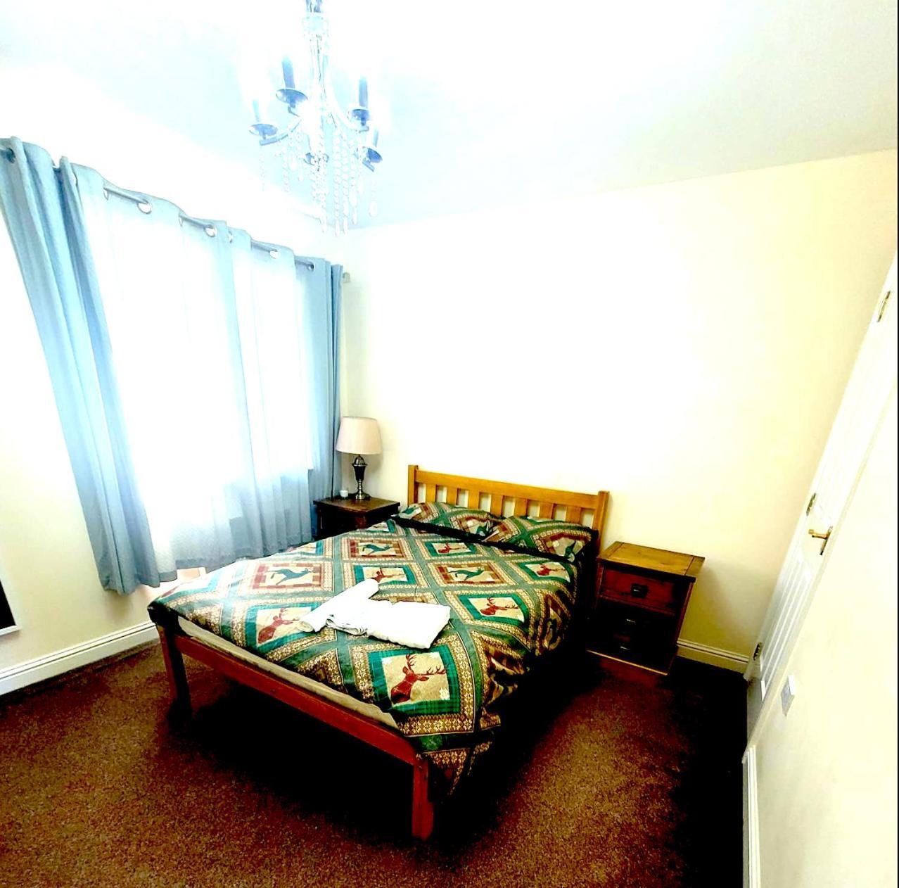 Glasgow Central - Entire House - Free Parking , Free Super Fast Wifi , Private Garden & Parking Security Luaran gambar